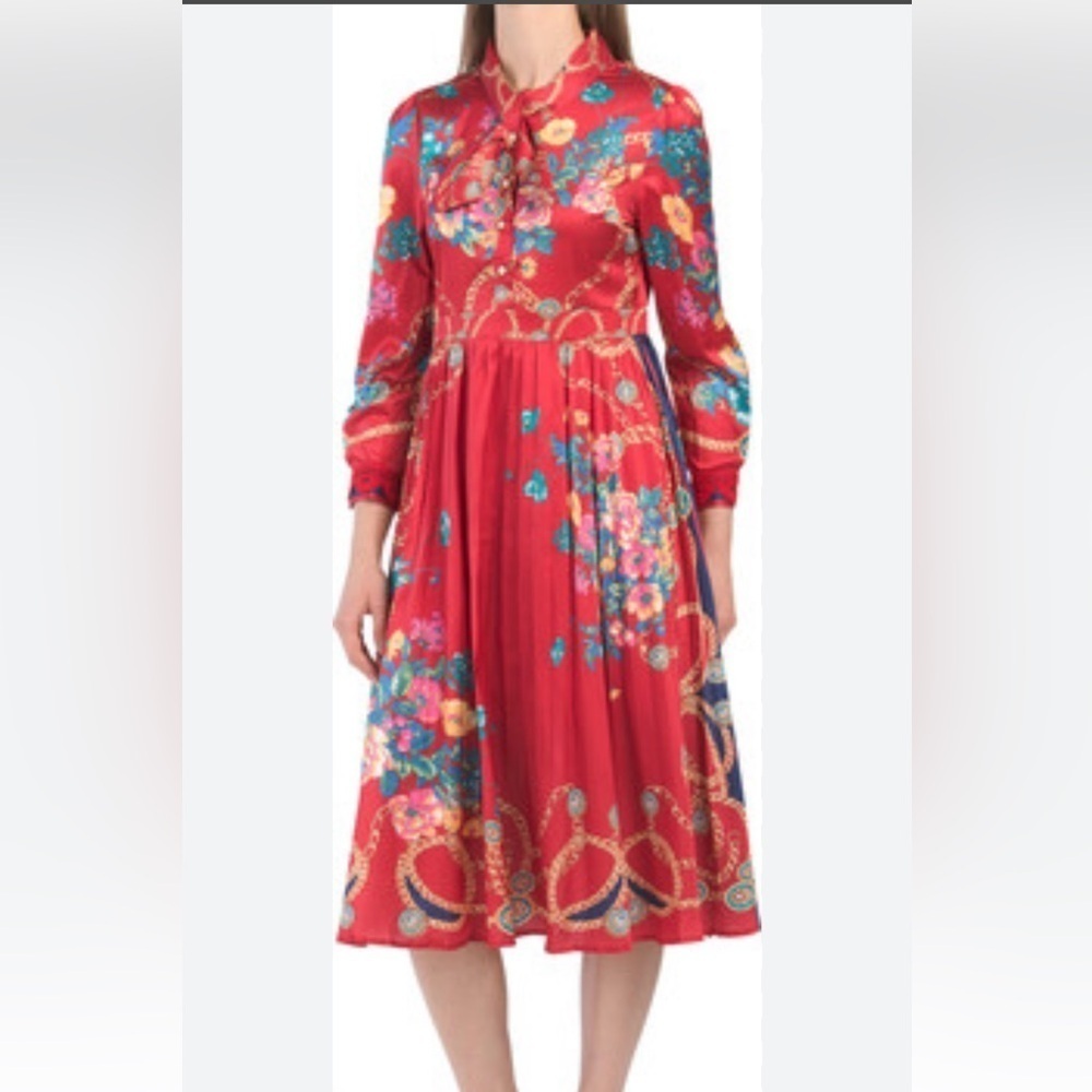 Unbranded Vibrant Floral Long Sleeve Dress Size Small. G#42